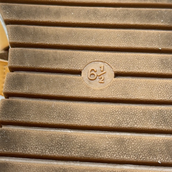 Universal Thread Tan Leather Platform Sandals Size 6.5 MCS6327E - Picture 8 of 8